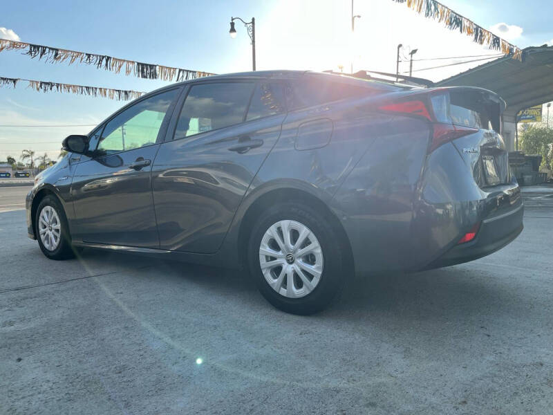 2020 Toyota Prius XLE