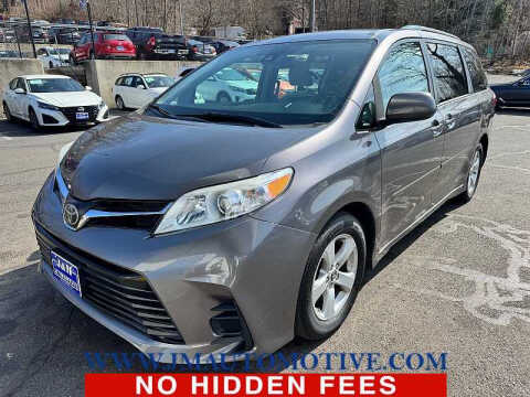 2018 Toyota Sienna for sale at J & M Automotive in Naugatuck CT