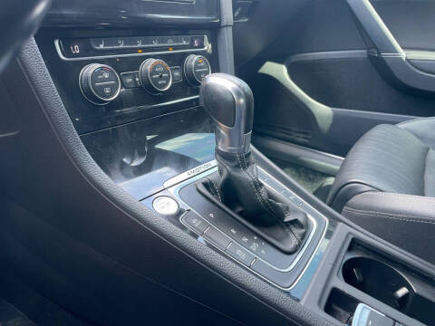 2015 Volkswagen Golf R