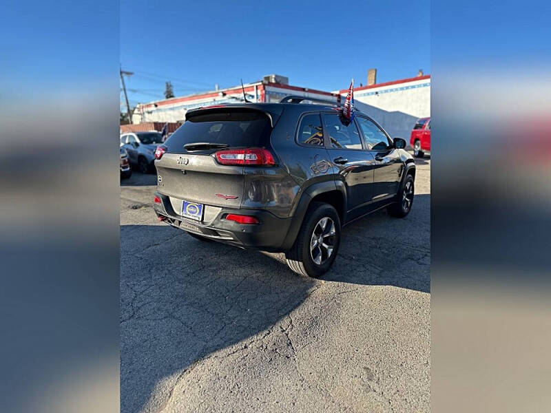 2018 Jeep Cherokee Trailhawk