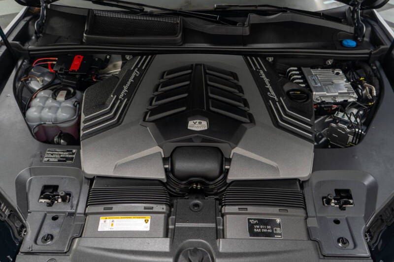 2024 Lamborghini Urus Performante