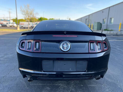 2013 Ford Mustang V6 Premium