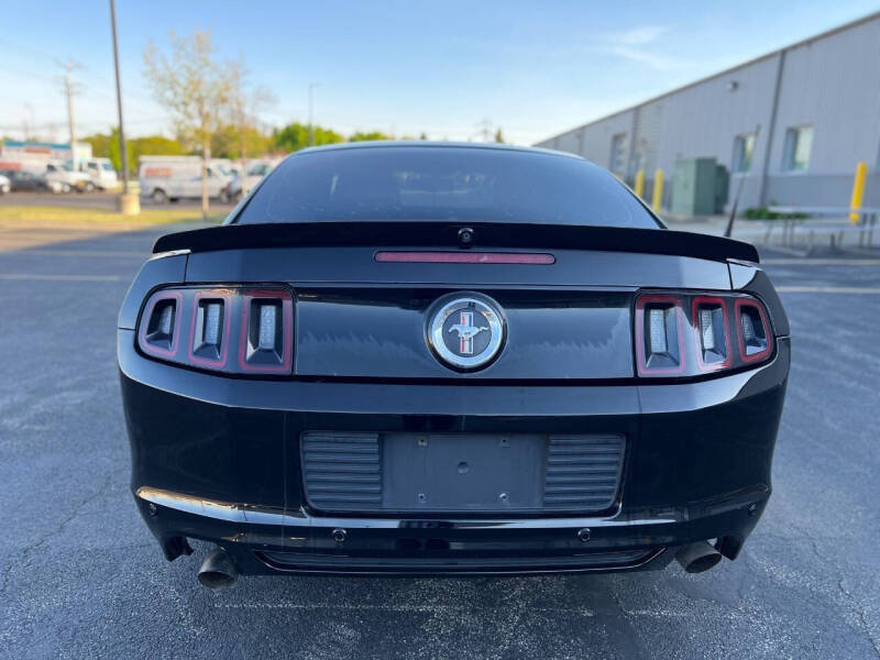 2013 Ford Mustang V6 Premium
