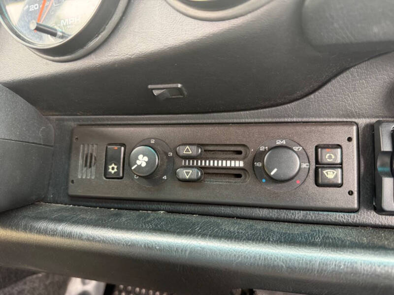 1992 Porsche 911 Carrera 2