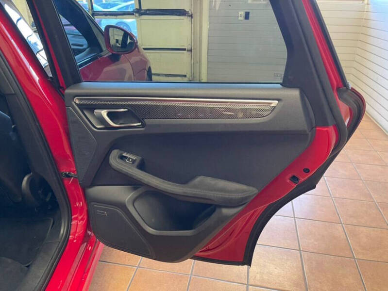 2018 Porsche Macan GTS