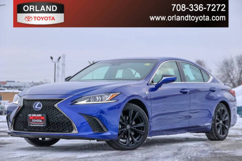 2022 Lexus ES 300h F SPORT