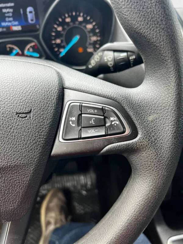 2019 Ford Escape S