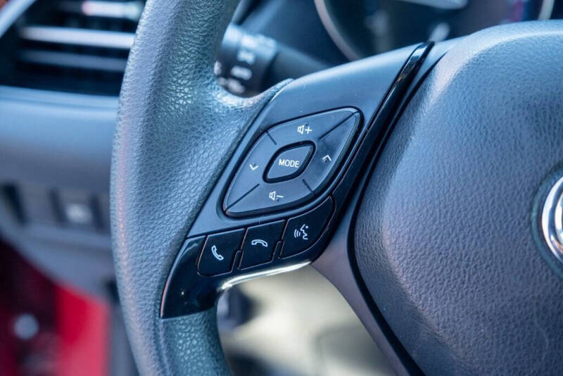 2019 Toyota C-HR XLE