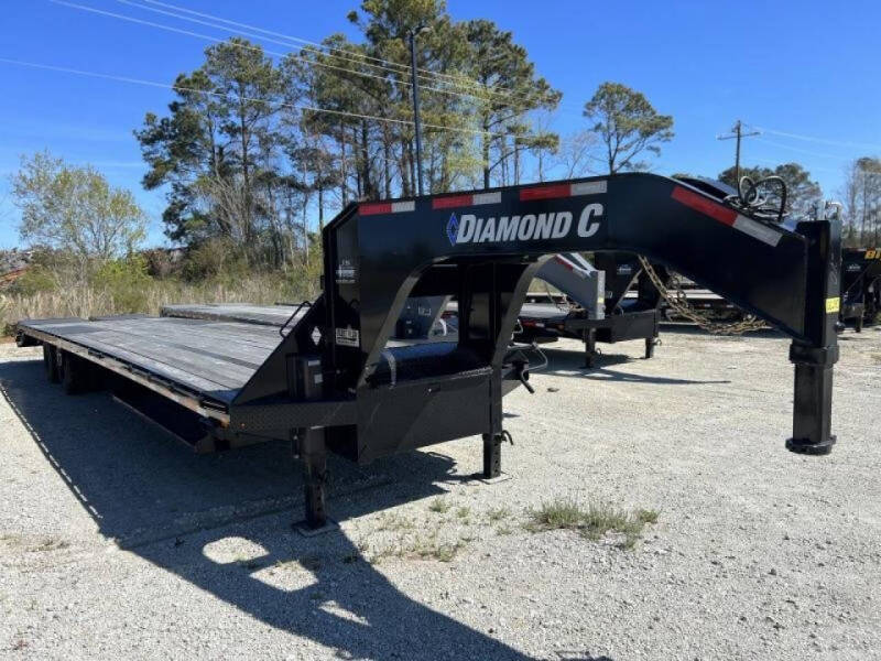 2020 Diamond C FMAX212