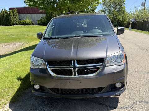 2017 Dodge Grand Caravan SXT Photo
