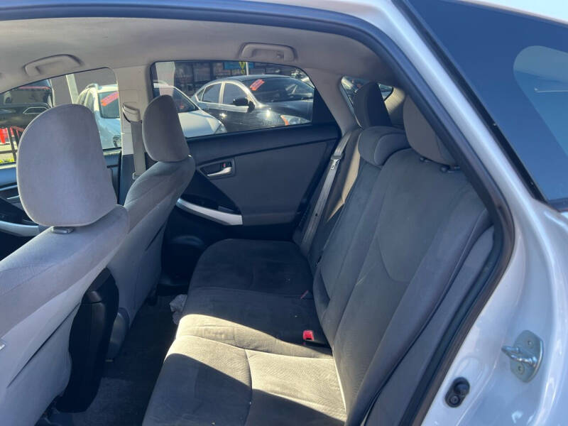 2013 Toyota Prius Two