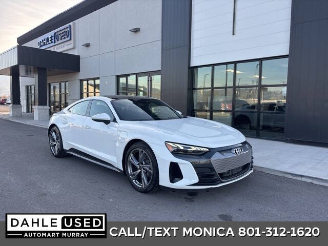 2022 Audi e-tron GT quattro Premium Plus