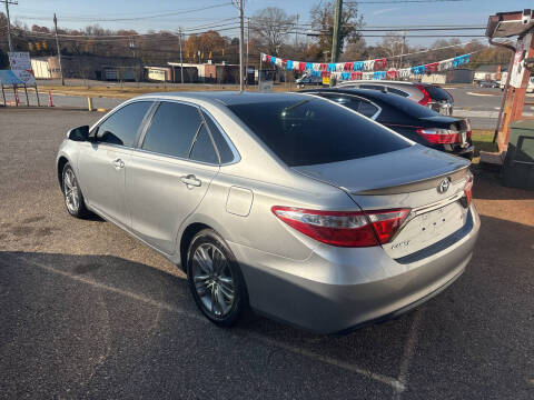 2017 Toyota Camry SE