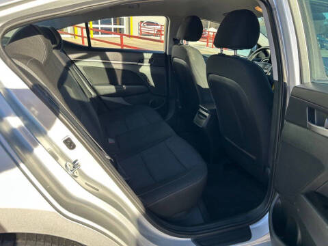 2018 Hyundai Elantra