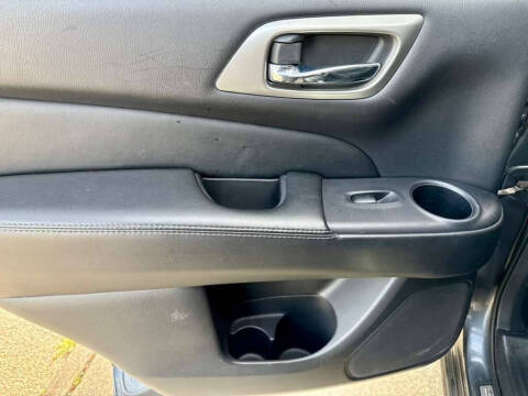 2014 Nissan Pathfinder Platinum