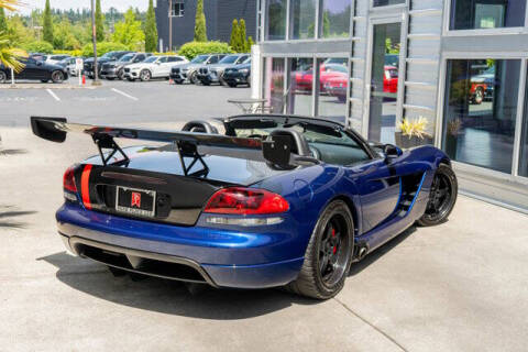 2005 Dodge Viper SRT-10