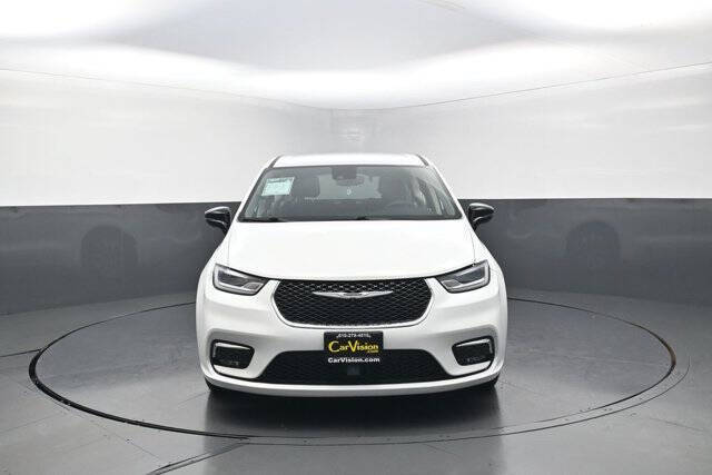 2024 Chrysler Pacifica Plug-In Hybrid Select