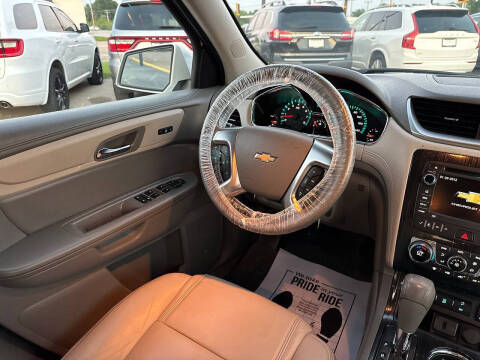 2017 Chevrolet Traverse LT