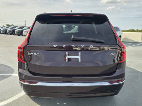 2025 Volvo XC90 B6 Core Bright Theme