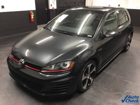 2017 Volkswagen Golf GTI SE