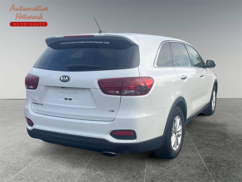 2019 Kia Sorento LX photo 5