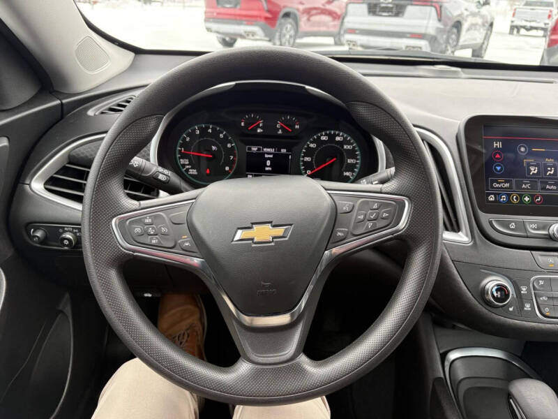 2024 Chevrolet Malibu LT