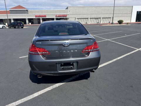 2008 Toyota Avalon XL