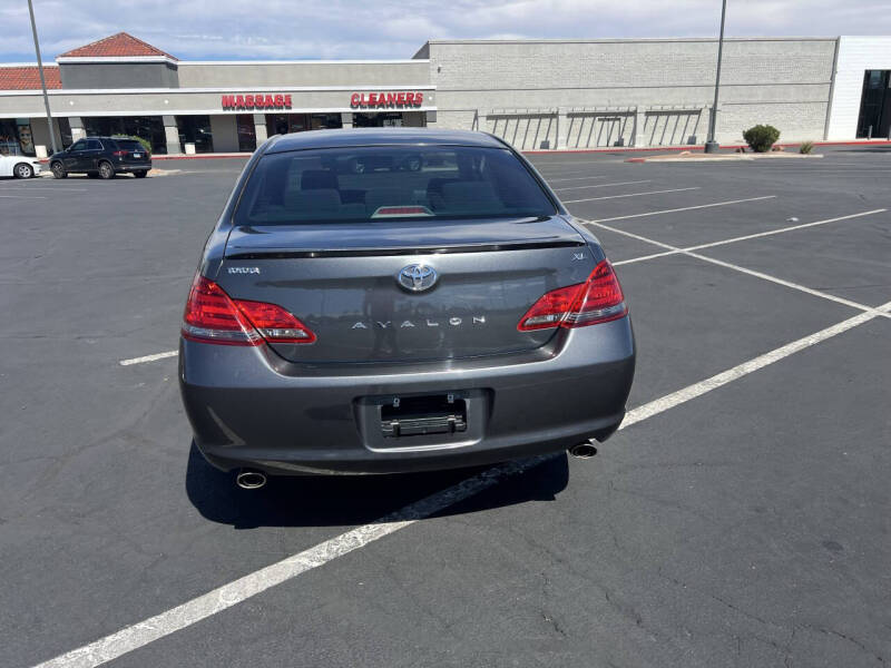 2008 Toyota Avalon XL