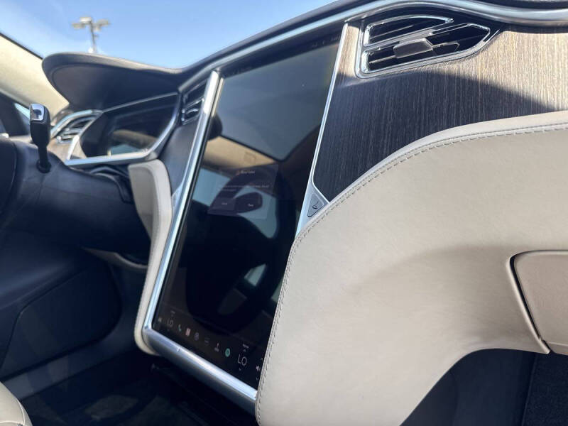 2012 Tesla Model S Performance