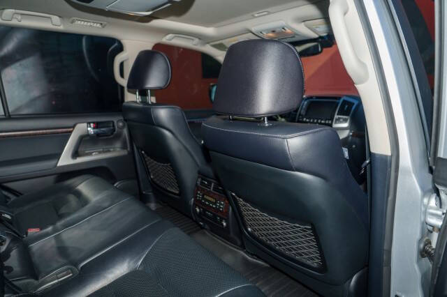 2013 Toyota Land Cruiser