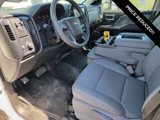 2022 Chevrolet Silverado 5500HD