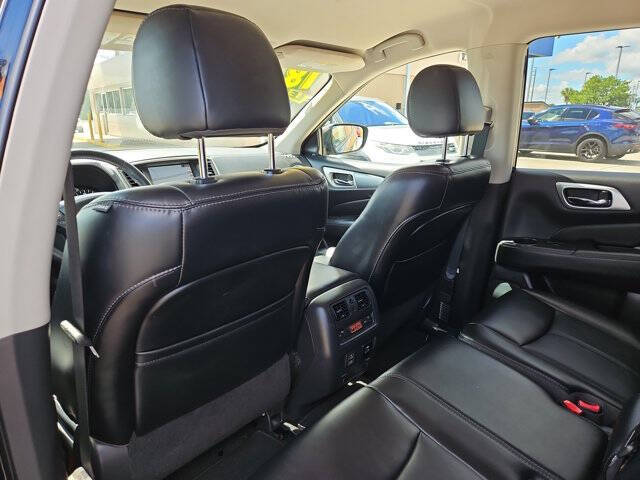 2018 Nissan Pathfinder SL