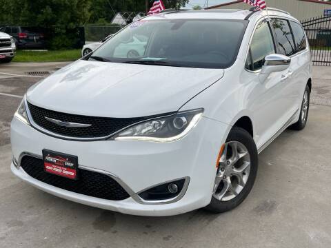2018 Chrysler Pacifica for sale at Premium Auto Group in Humble TX