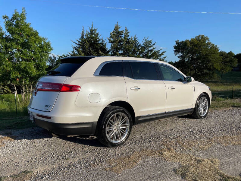 2016 Lincoln MKT EcoBoost
