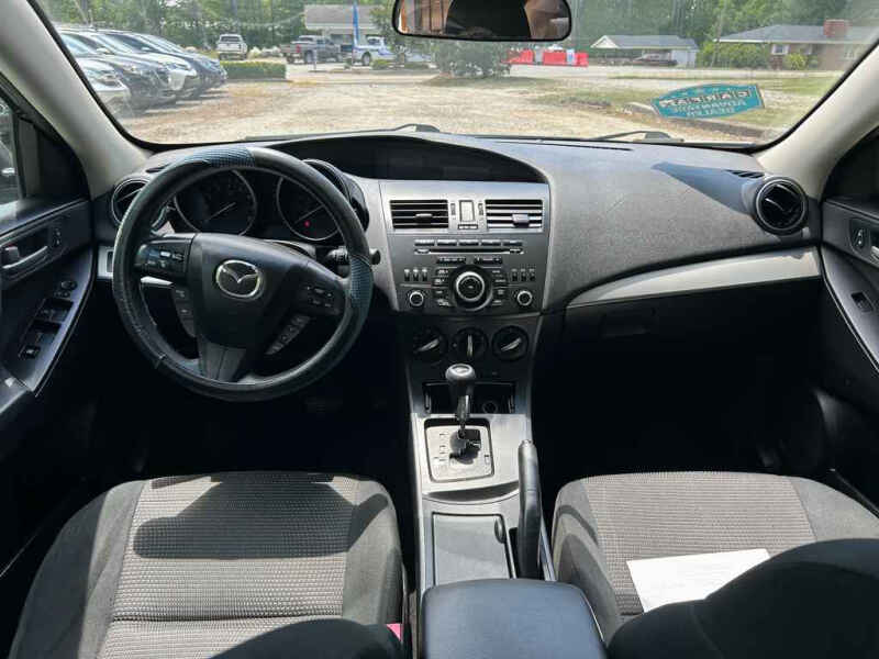 2013 Mazda MAZDA3 i Sport