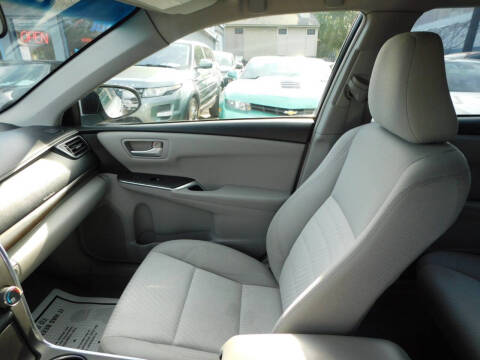 2016 Toyota Camry LE