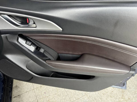 2018 Mazda MAZDA3 Touring