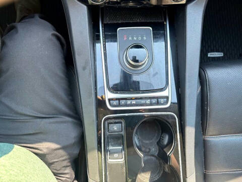 2017 Jaguar F-PACE 35t Prestige