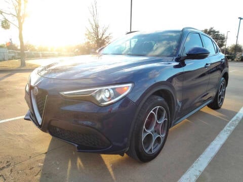 2018 Alfa Romeo Stelvio for sale at LA PULGA DE AUTOS in Dallas TX