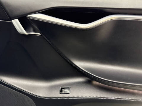 2017 Tesla Model S 75D