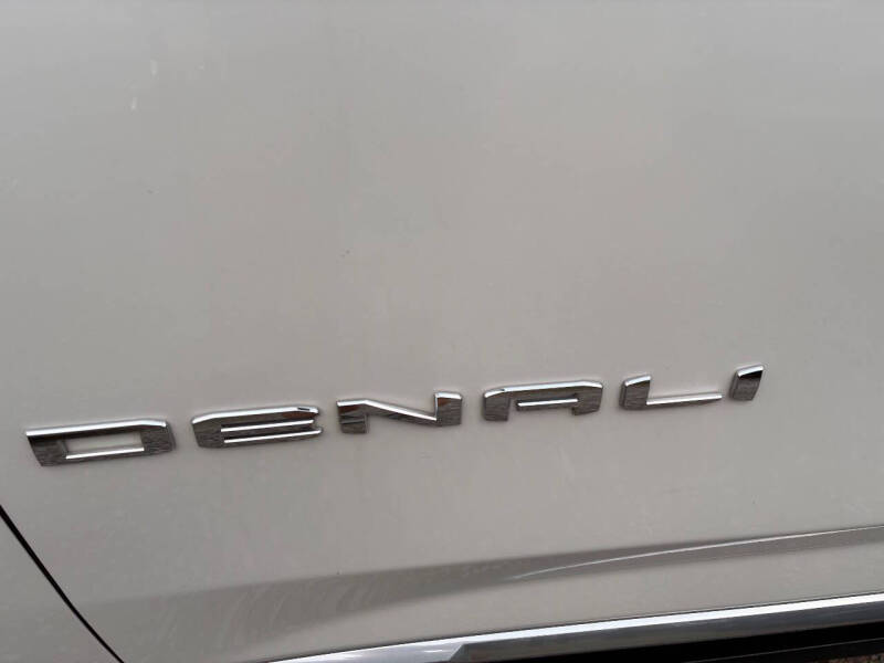 2022 GMC Yukon Denali