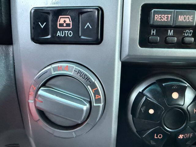 2004 Toyota 4Runner SR5