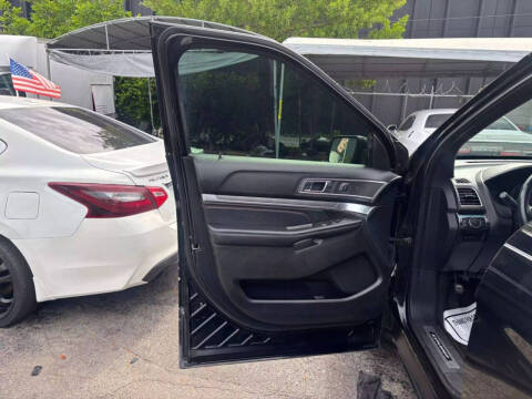 2017 Ford Explorer Sport