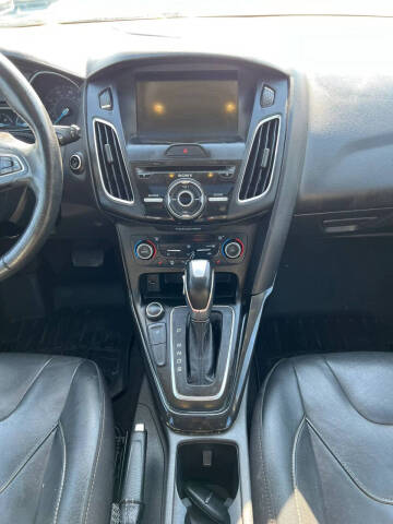 2017 Ford Focus Titanium