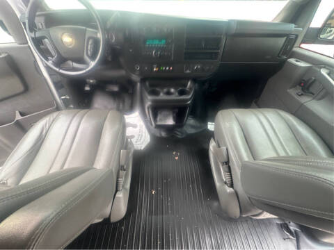 2020 Chevrolet Express 2500