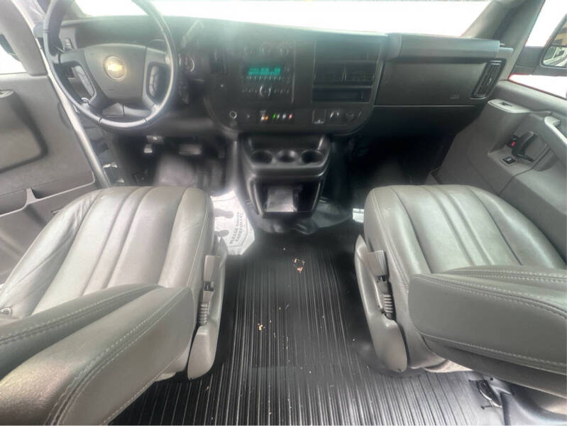 2020 Chevrolet Express 2500