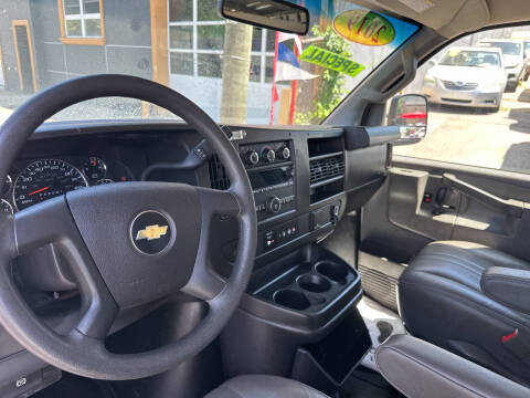 2019 Chevrolet Express 2500