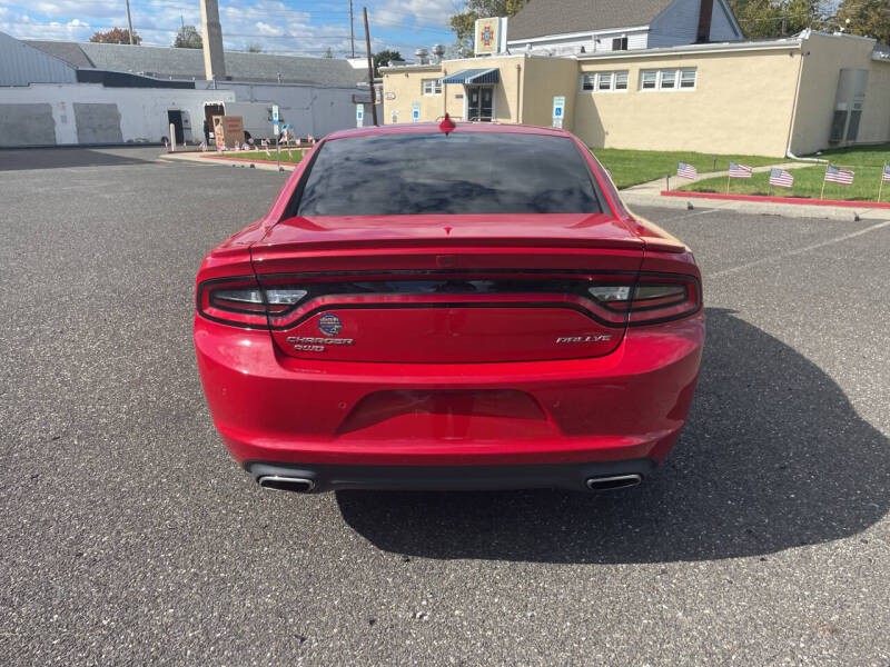 2017 Dodge Charger SXT