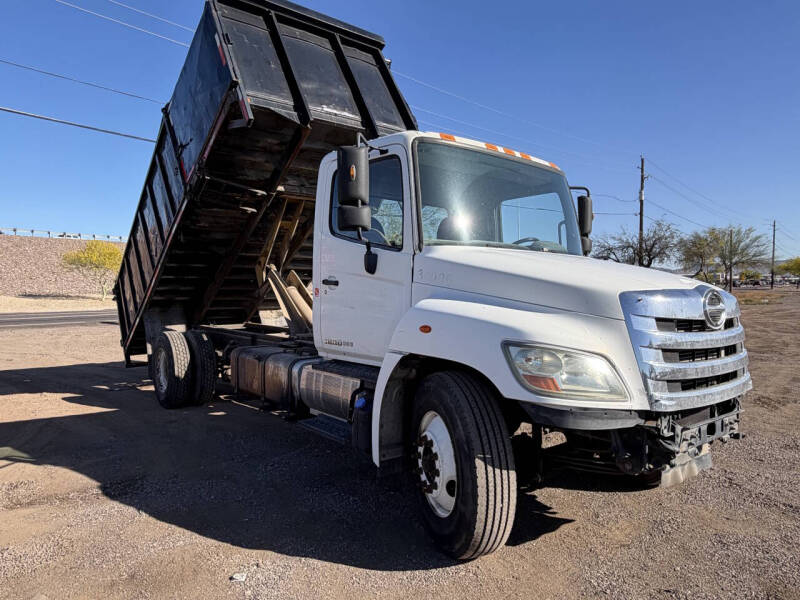 2011 Hino 338