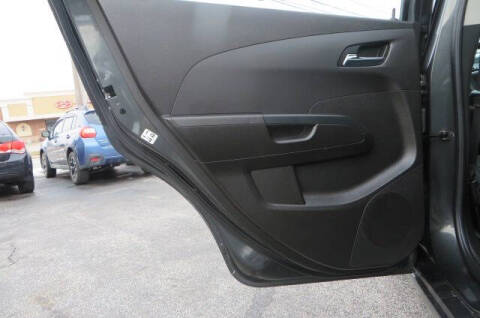 2016 Chevrolet Sonic LT Auto